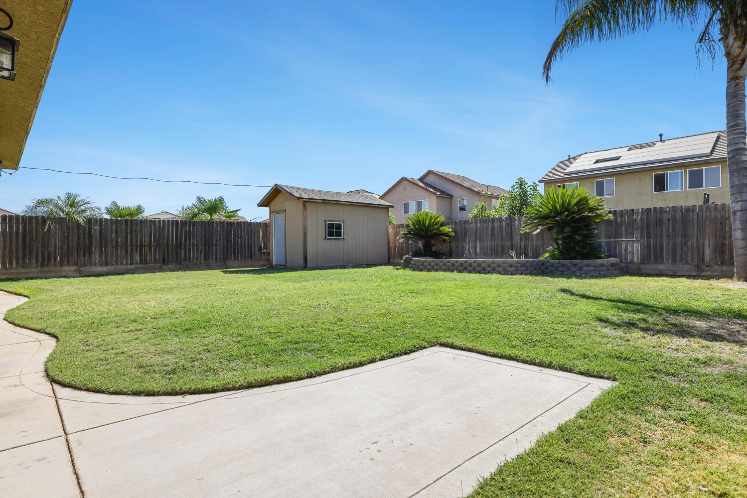 6847 E Townsend Ave, Fresno, CA 93727