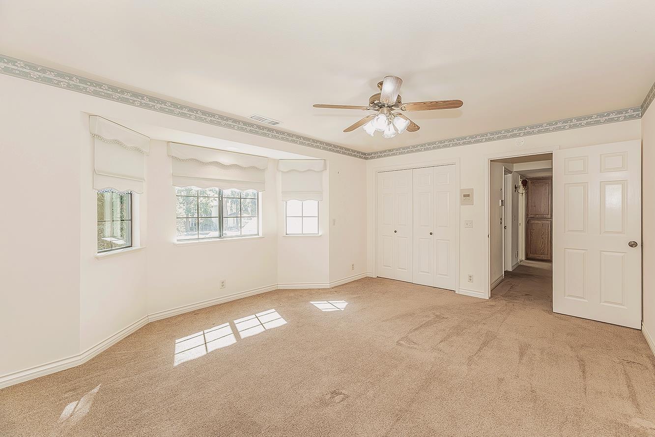 5536 W Prospect Dr, Visalia, CA 93291