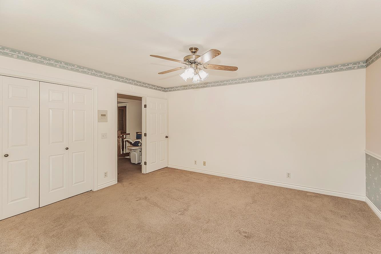 5536 W Prospect Dr, Visalia, CA 93291