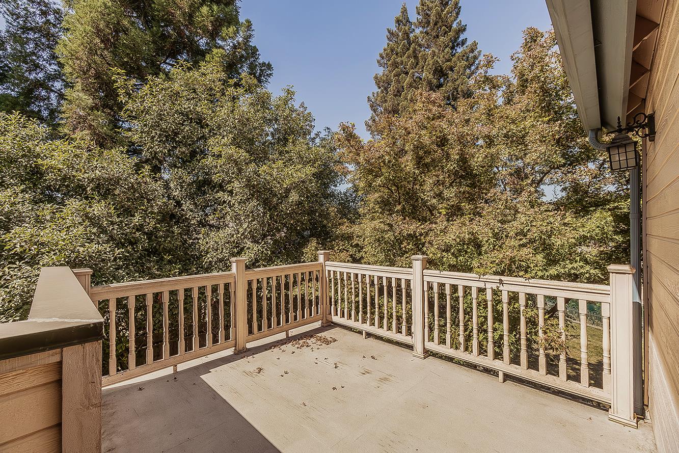 5536 W Prospect Dr, Visalia, CA 93291