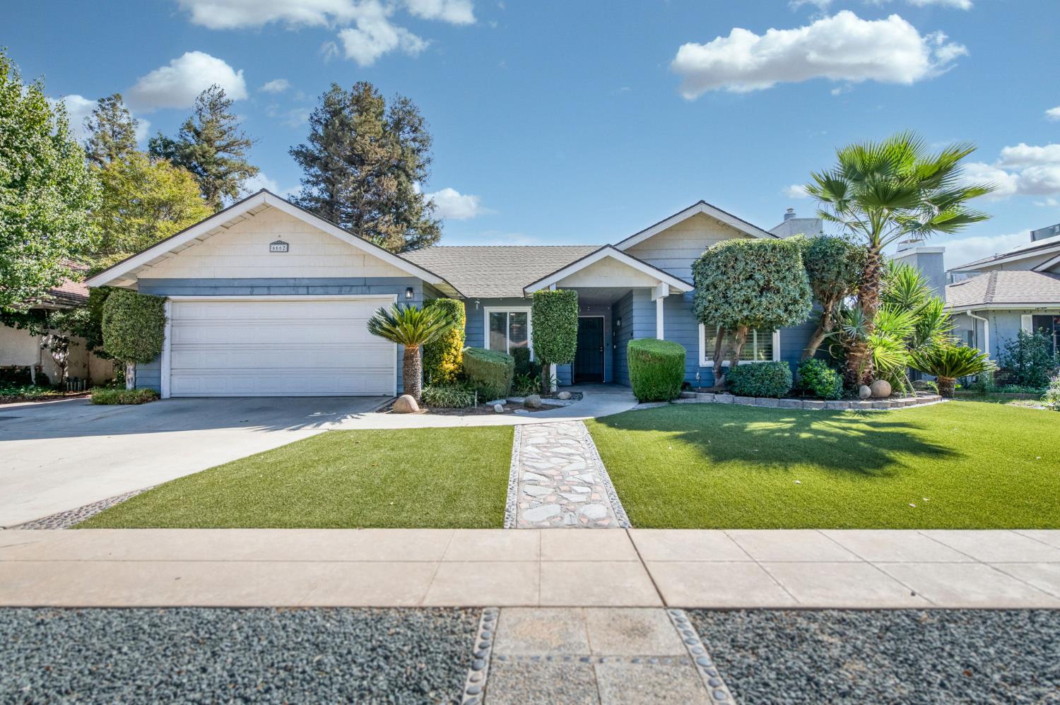6662 N Brunswick Ave, Fresno, CA 93722