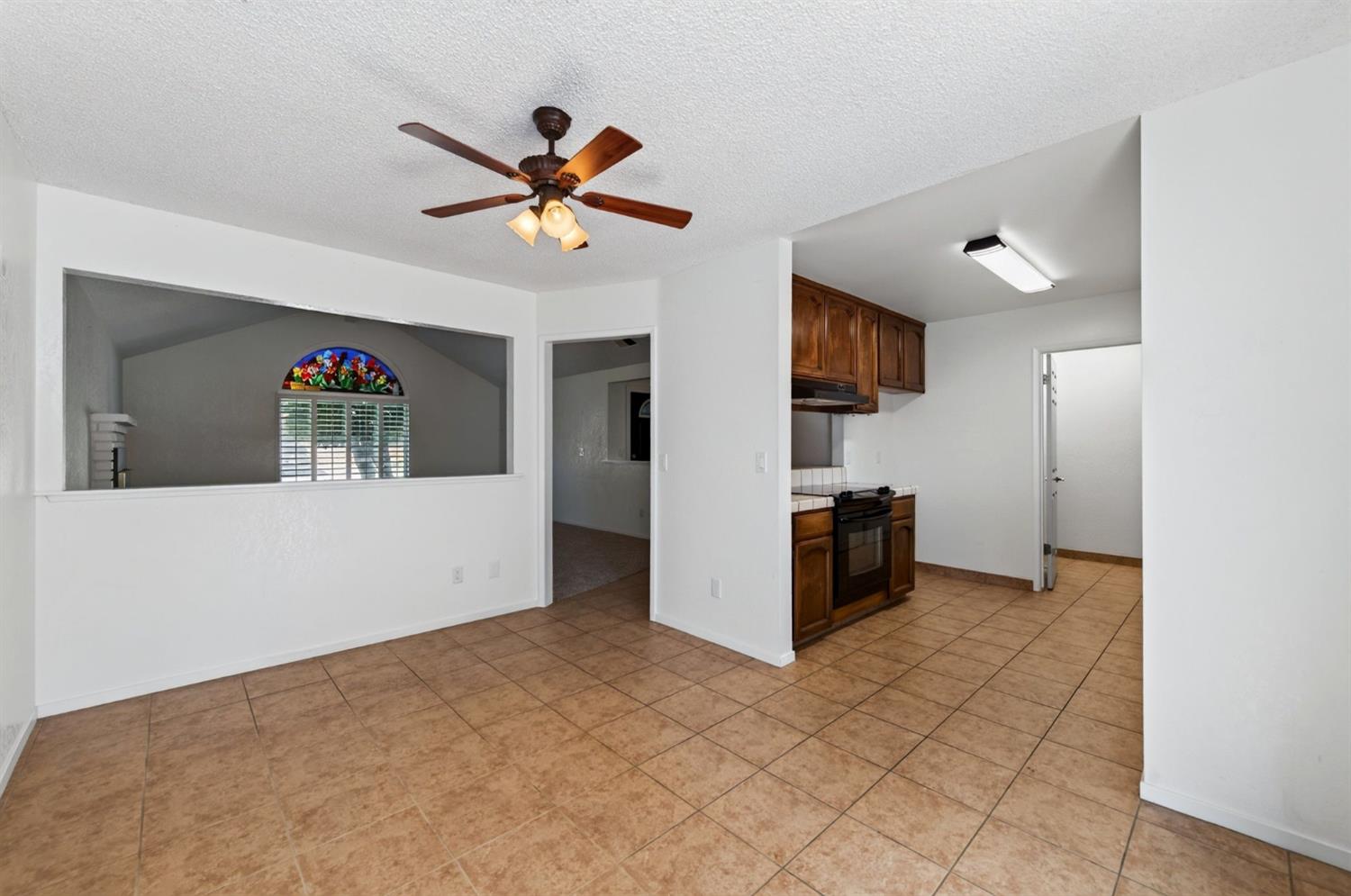 6662 N Brunswick Ave, Fresno, CA 93722