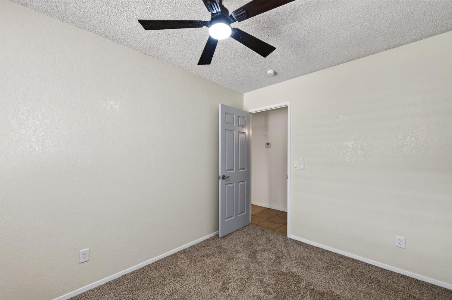 6662 N Brunswick Ave, Fresno, CA 93722