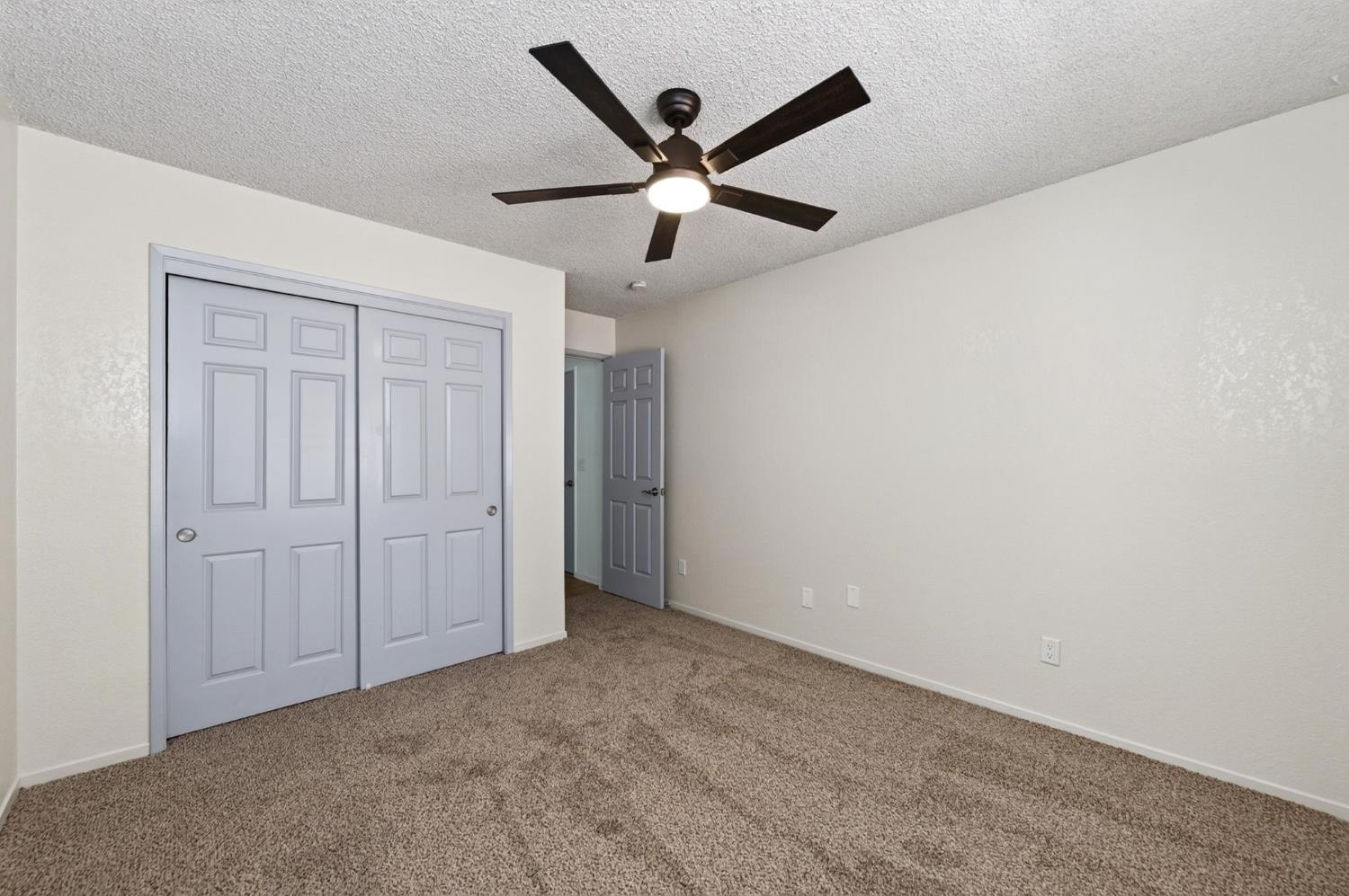 6662 N Brunswick Ave, Fresno, CA 93722