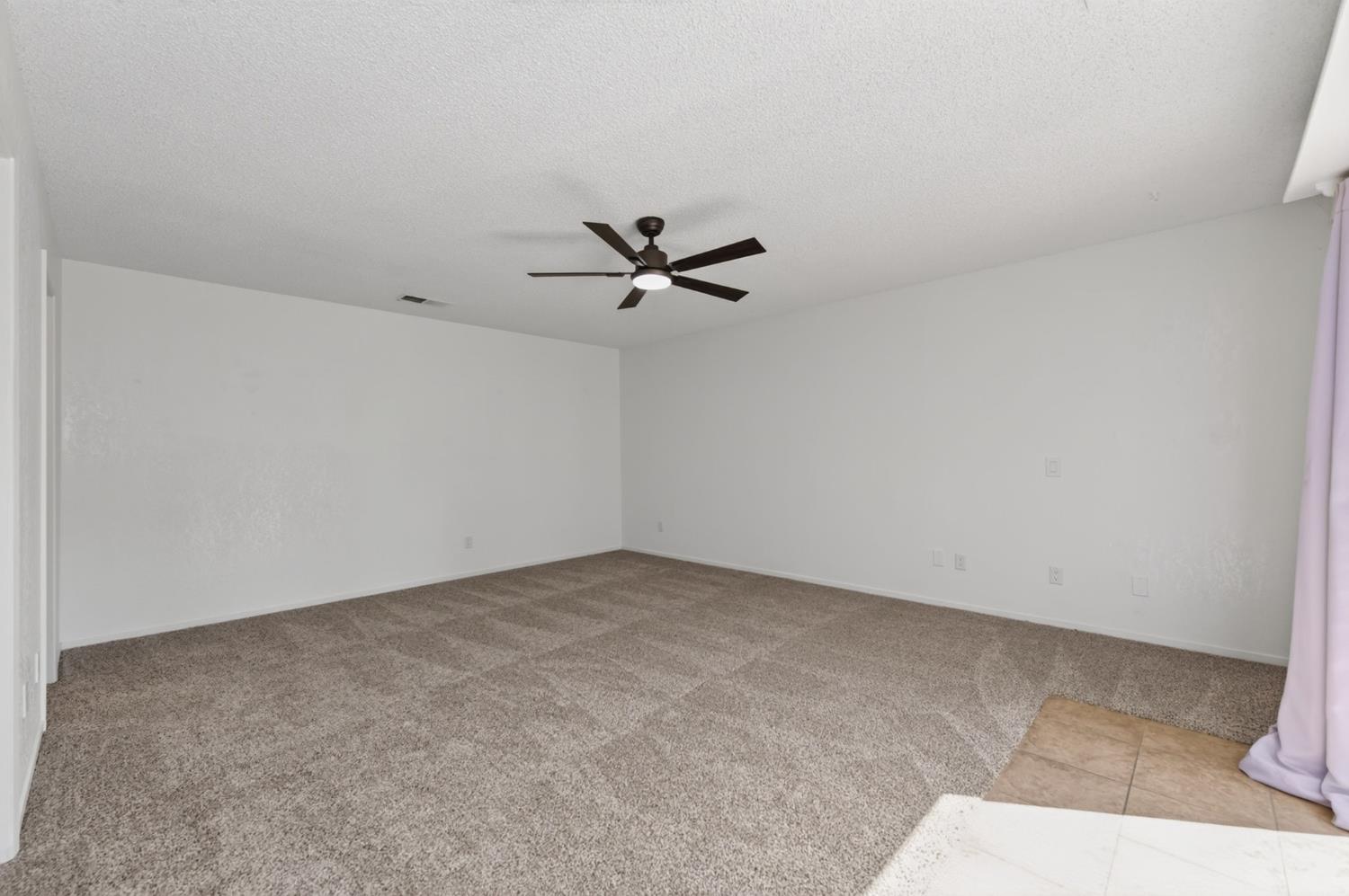 6662 N Brunswick Ave, Fresno, CA 93722