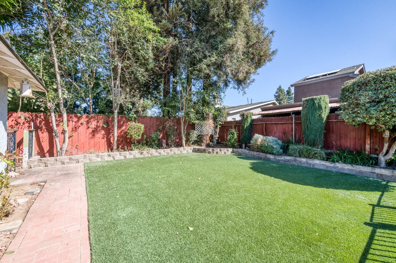 6662 N Brunswick Ave, Fresno, CA 93722