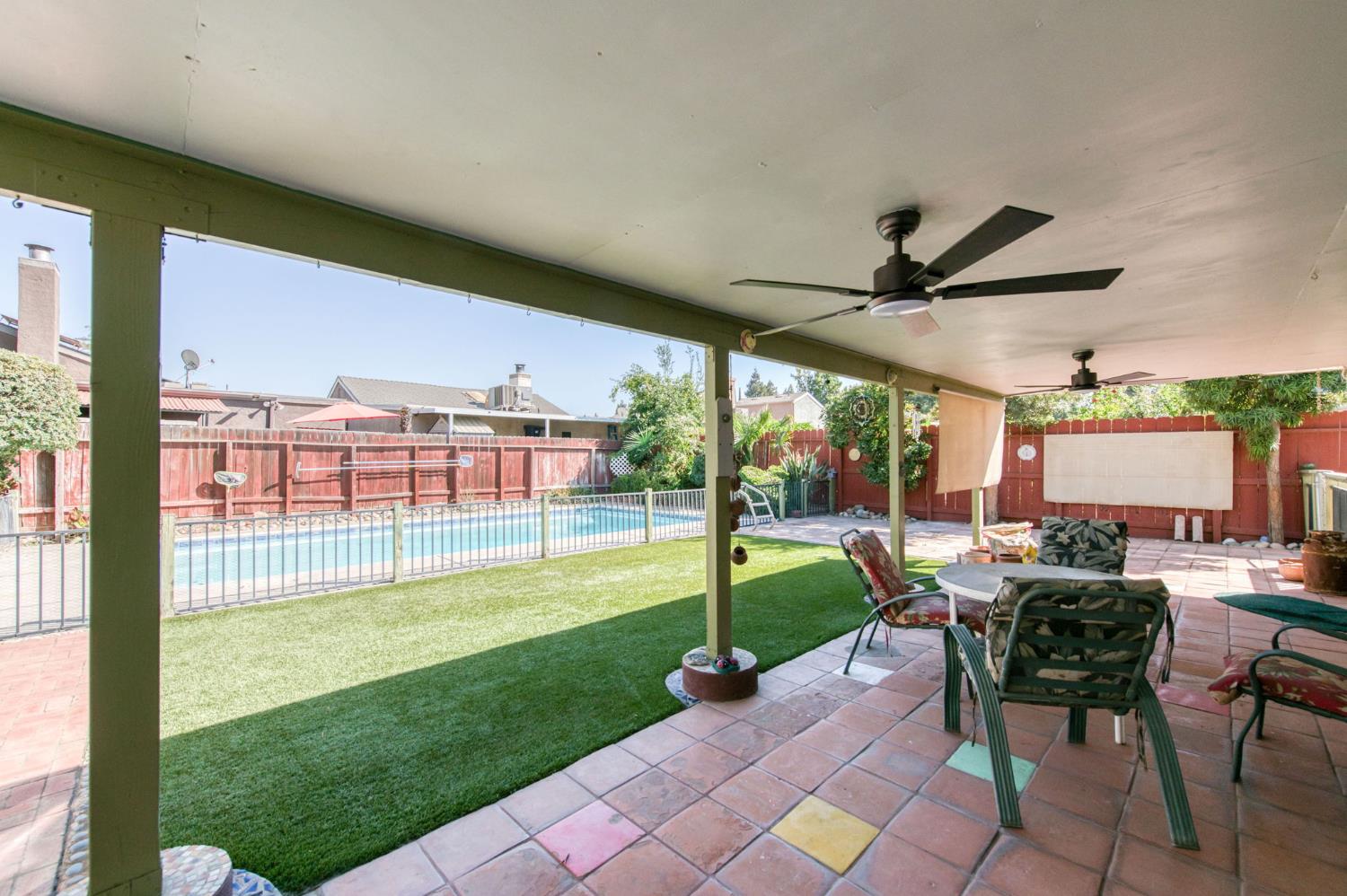 6662 N Brunswick Ave, Fresno, CA 93722