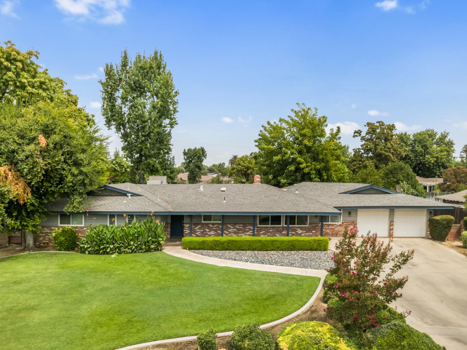 1512 W San Jose, Fresno, CA 93711