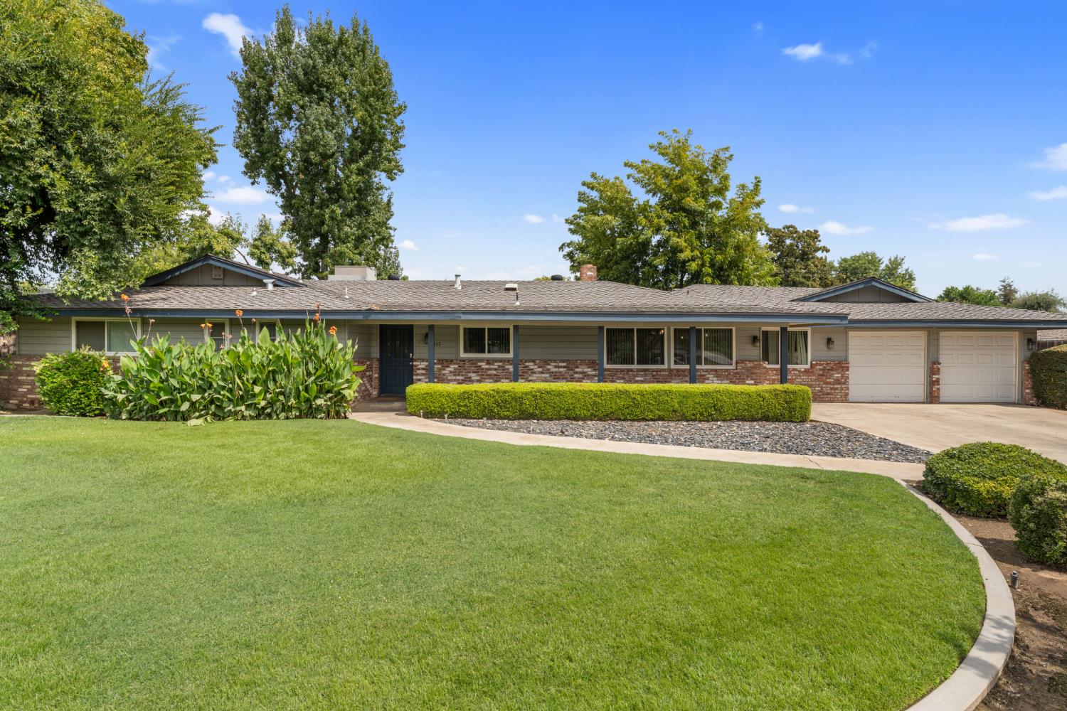 1512 W San Jose, Fresno, CA 93711