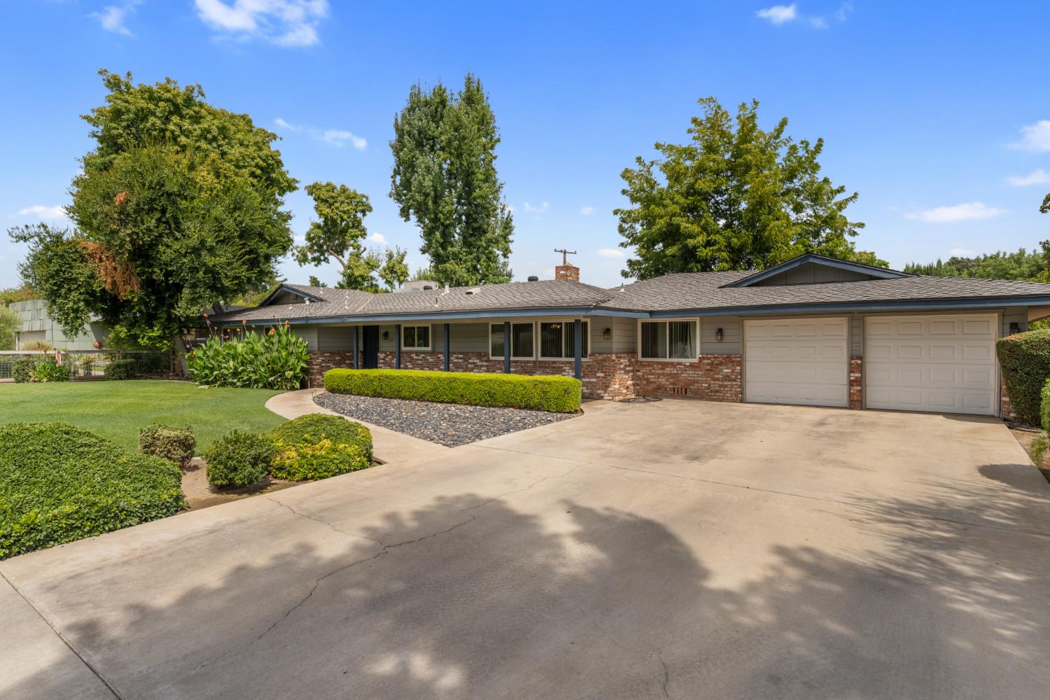 1512 W San Jose, Fresno, CA 93711