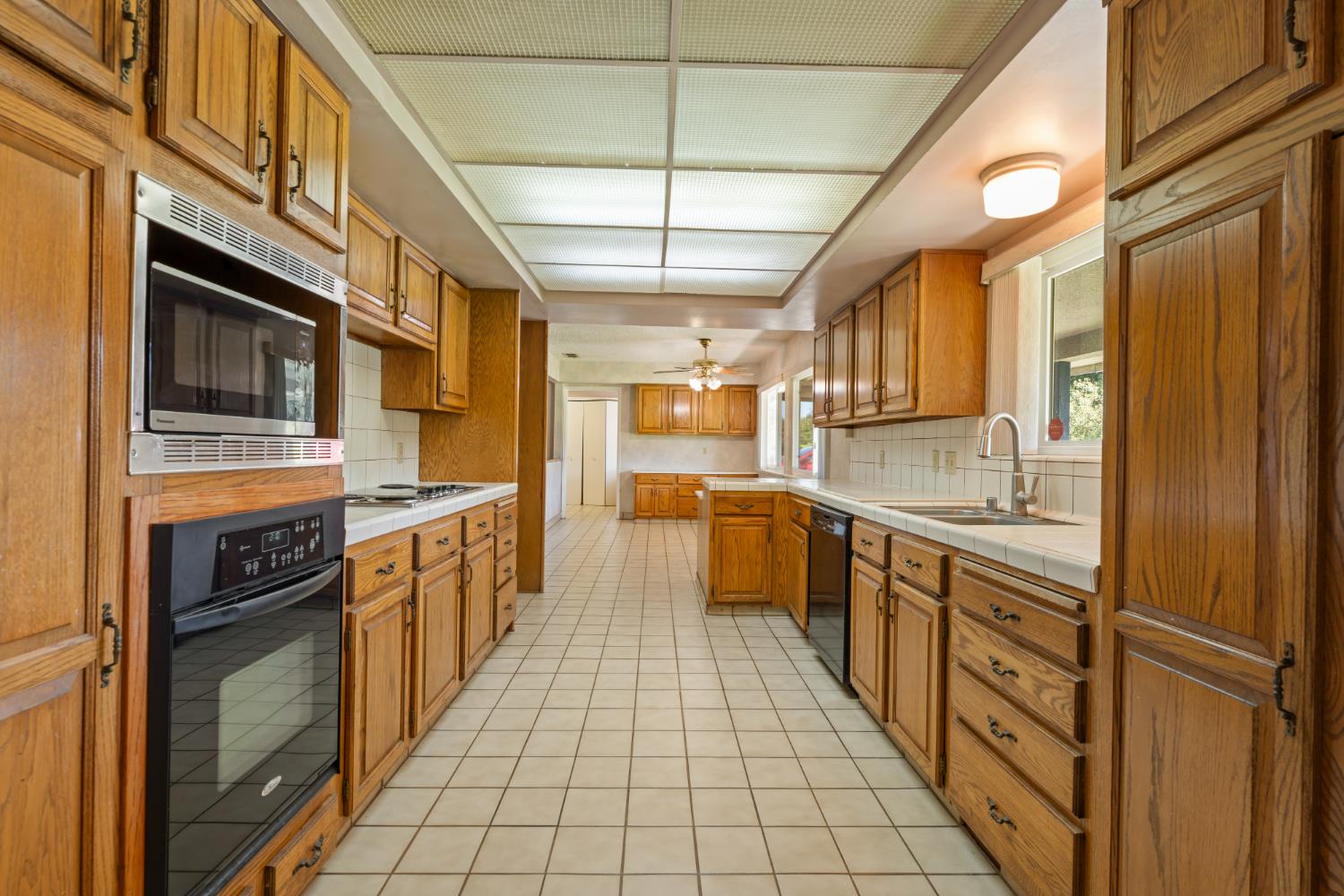1512 W San Jose, Fresno, CA 93711