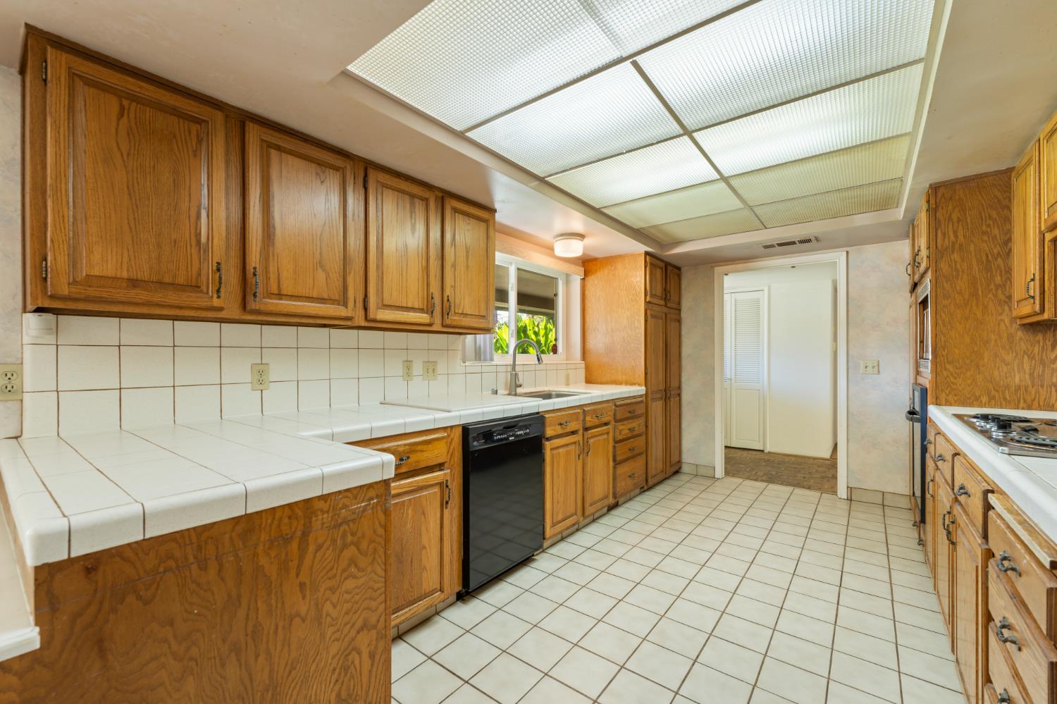 1512 W San Jose, Fresno, CA 93711