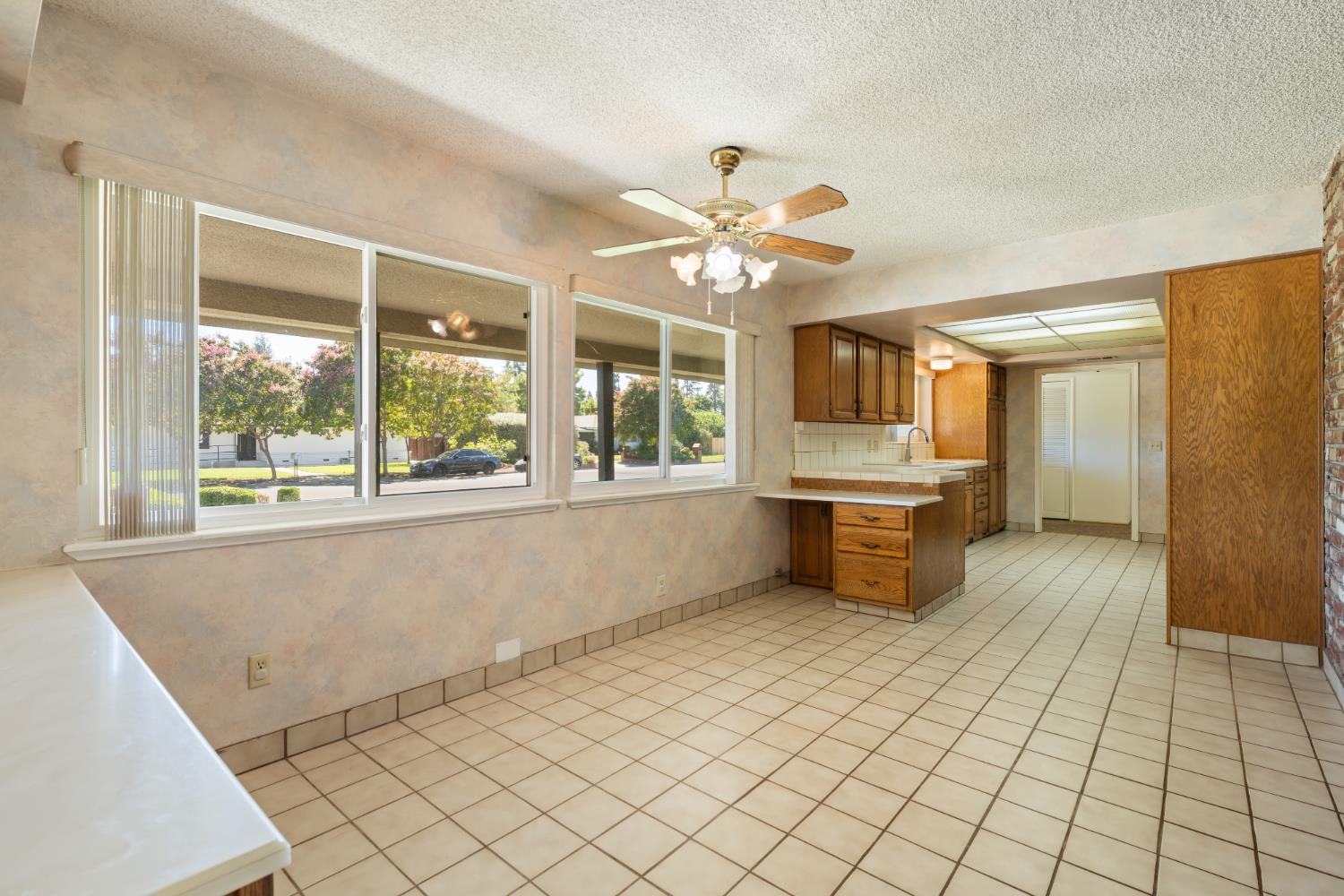 1512 W San Jose, Fresno, CA 93711