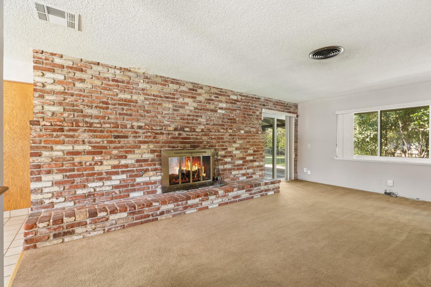 1512 W San Jose, Fresno, CA 93711