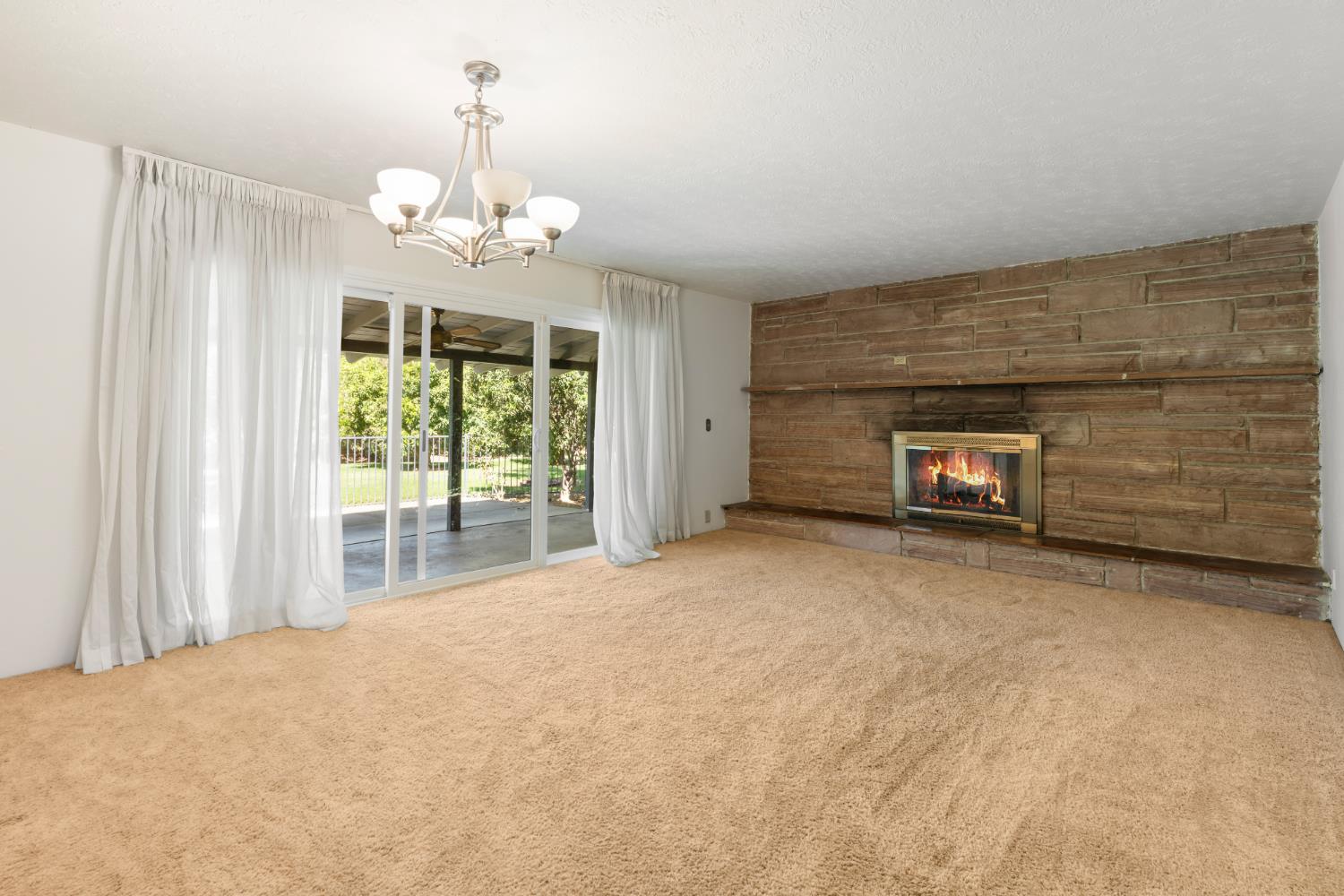 1512 W San Jose, Fresno, CA 93711