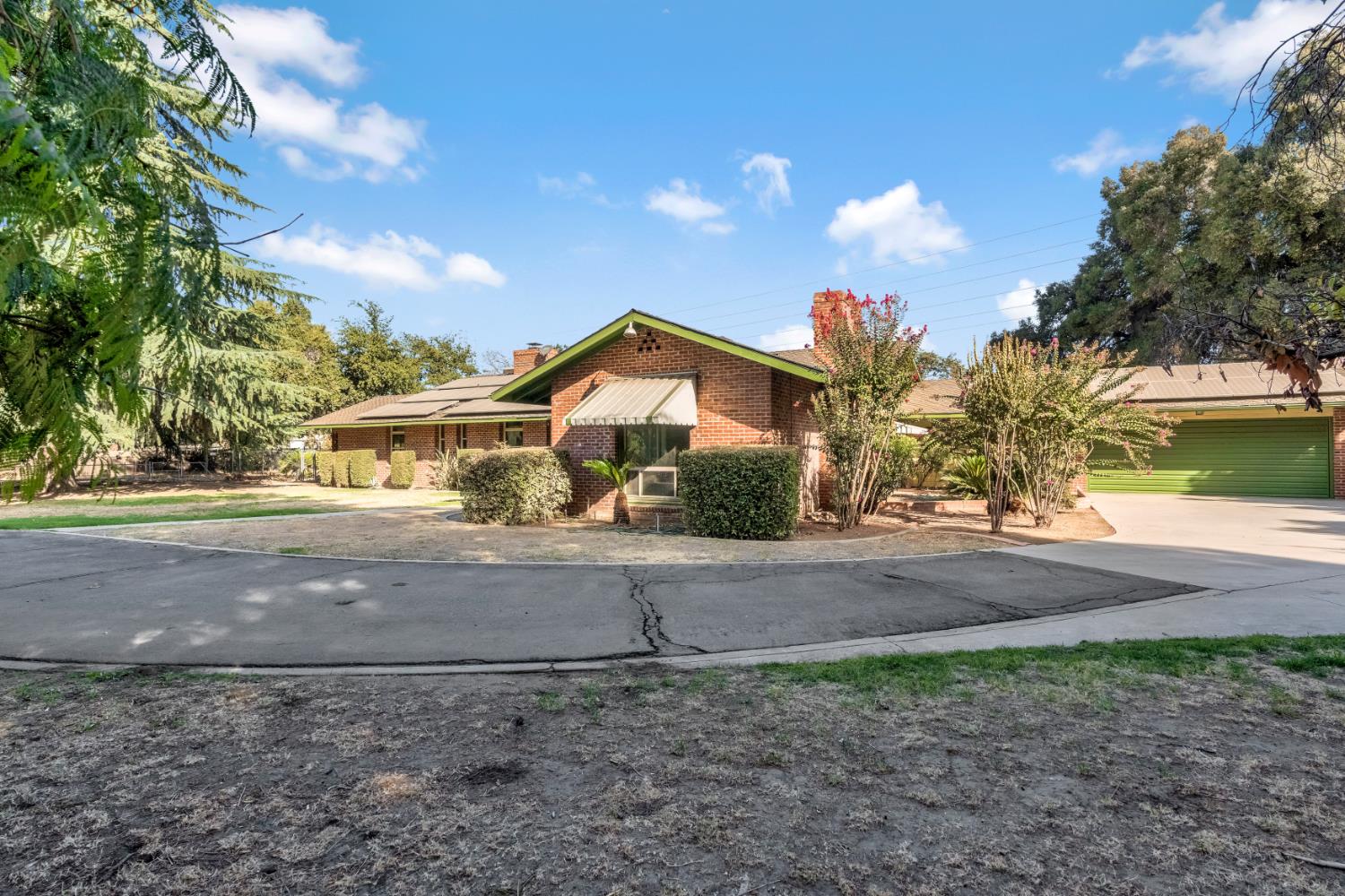 5309 E White Ave, Fresno, CA 93727