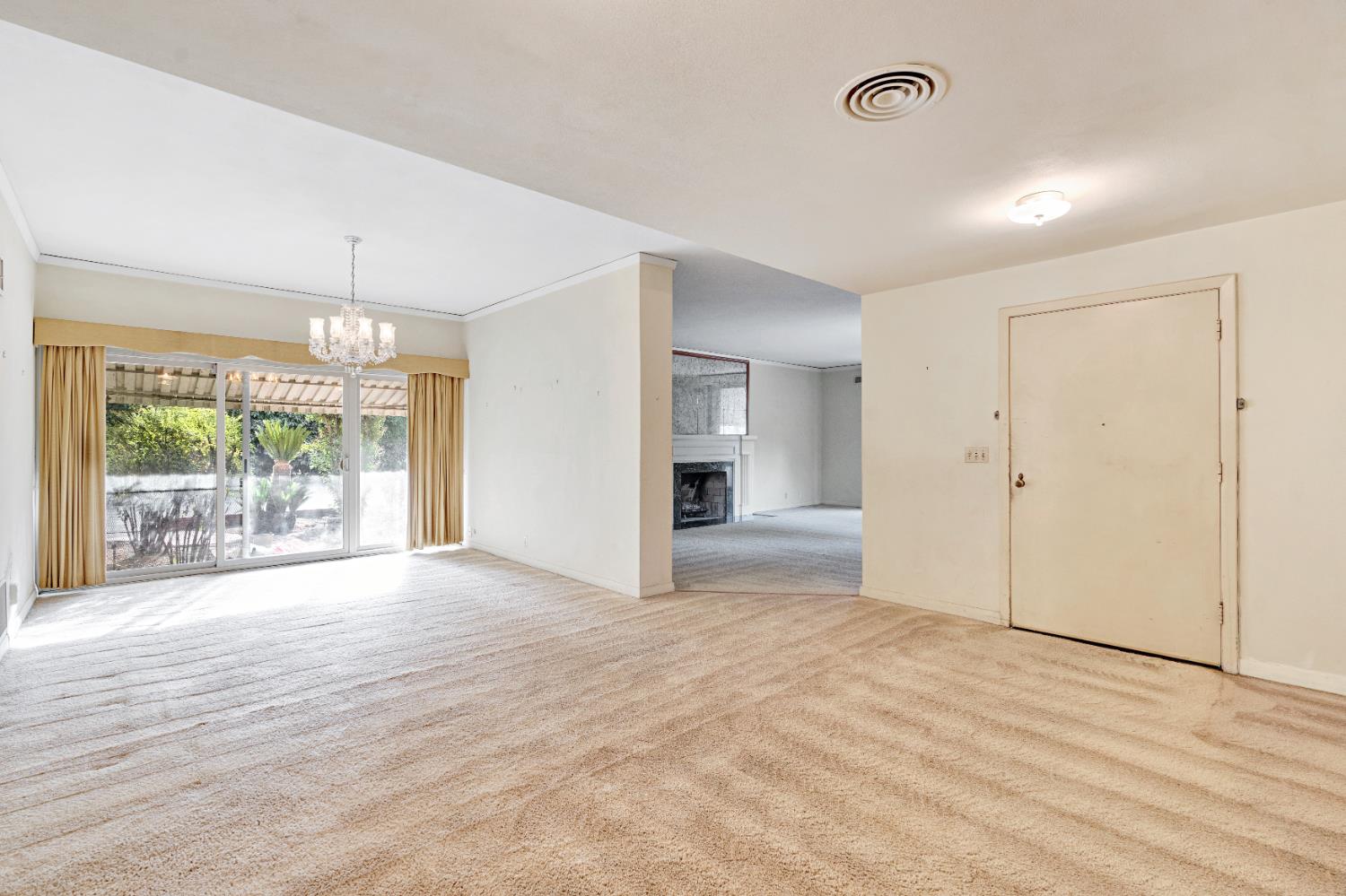 5309 E White Ave, Fresno, CA 93727