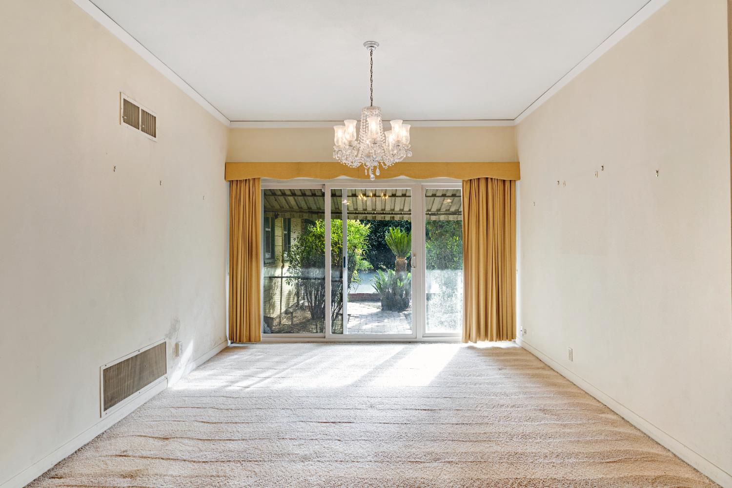 5309 E White Ave, Fresno, CA 93727