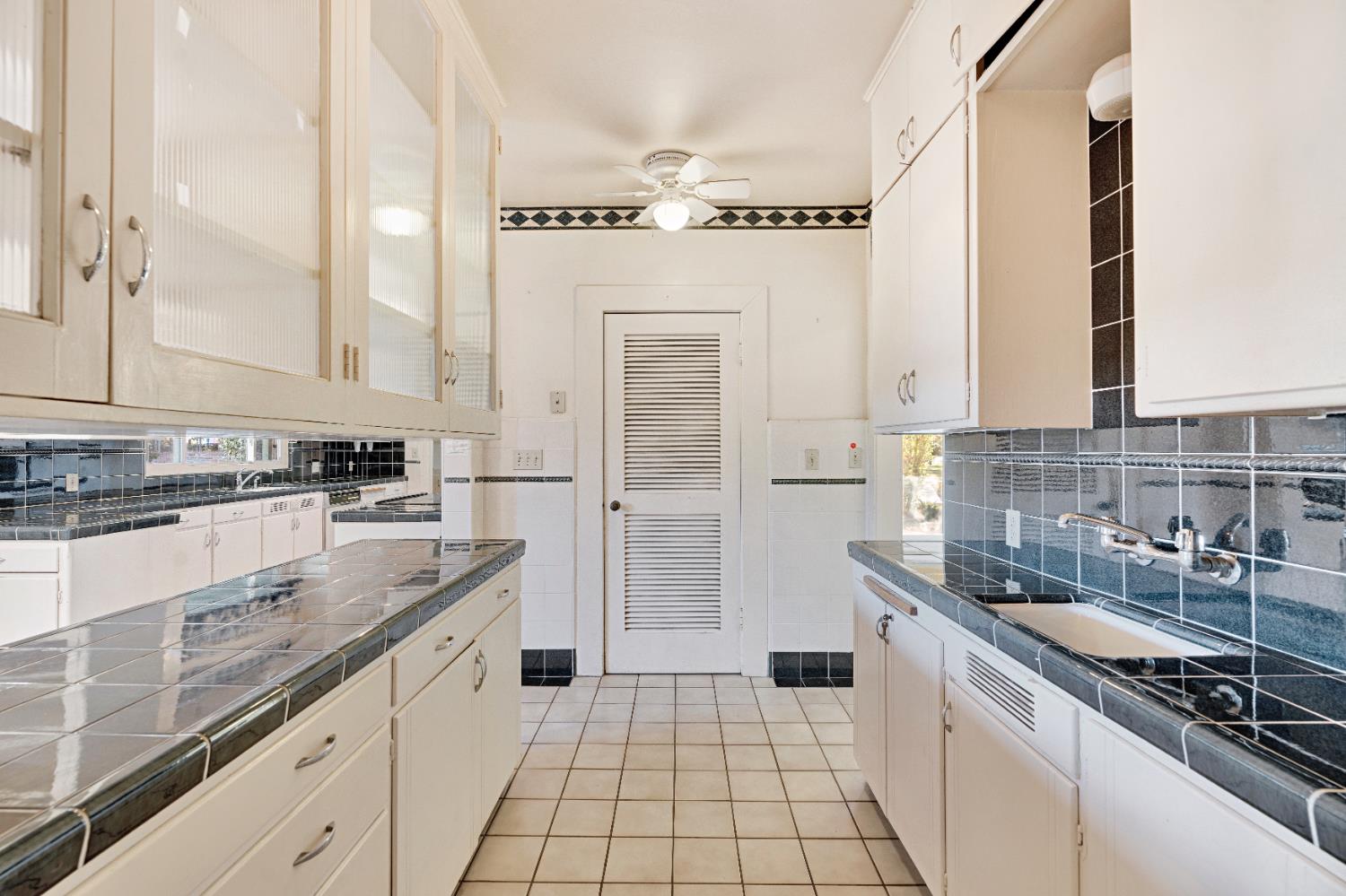 5309 E White Ave, Fresno, CA 93727