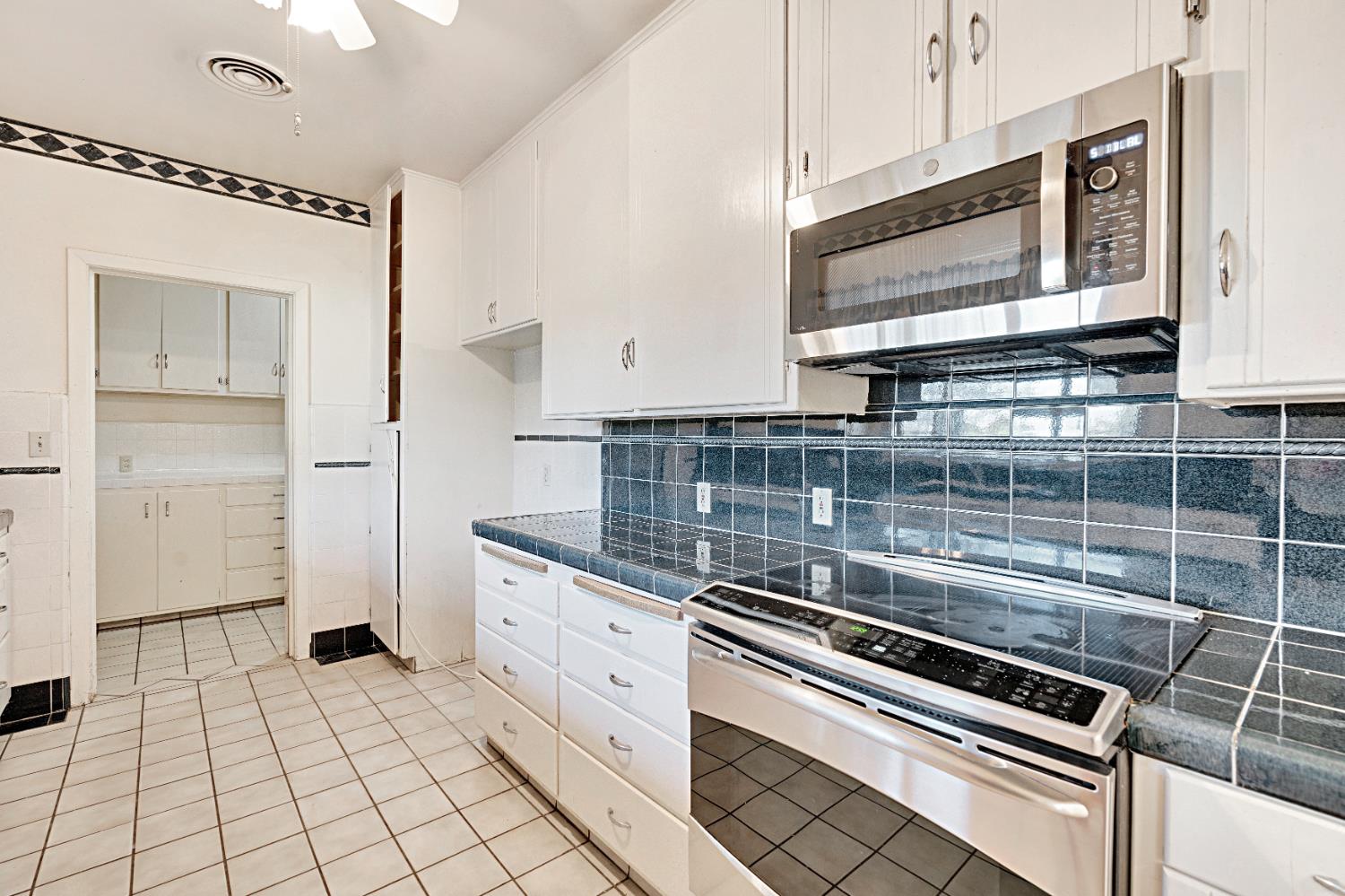 5309 E White Ave, Fresno, CA 93727
