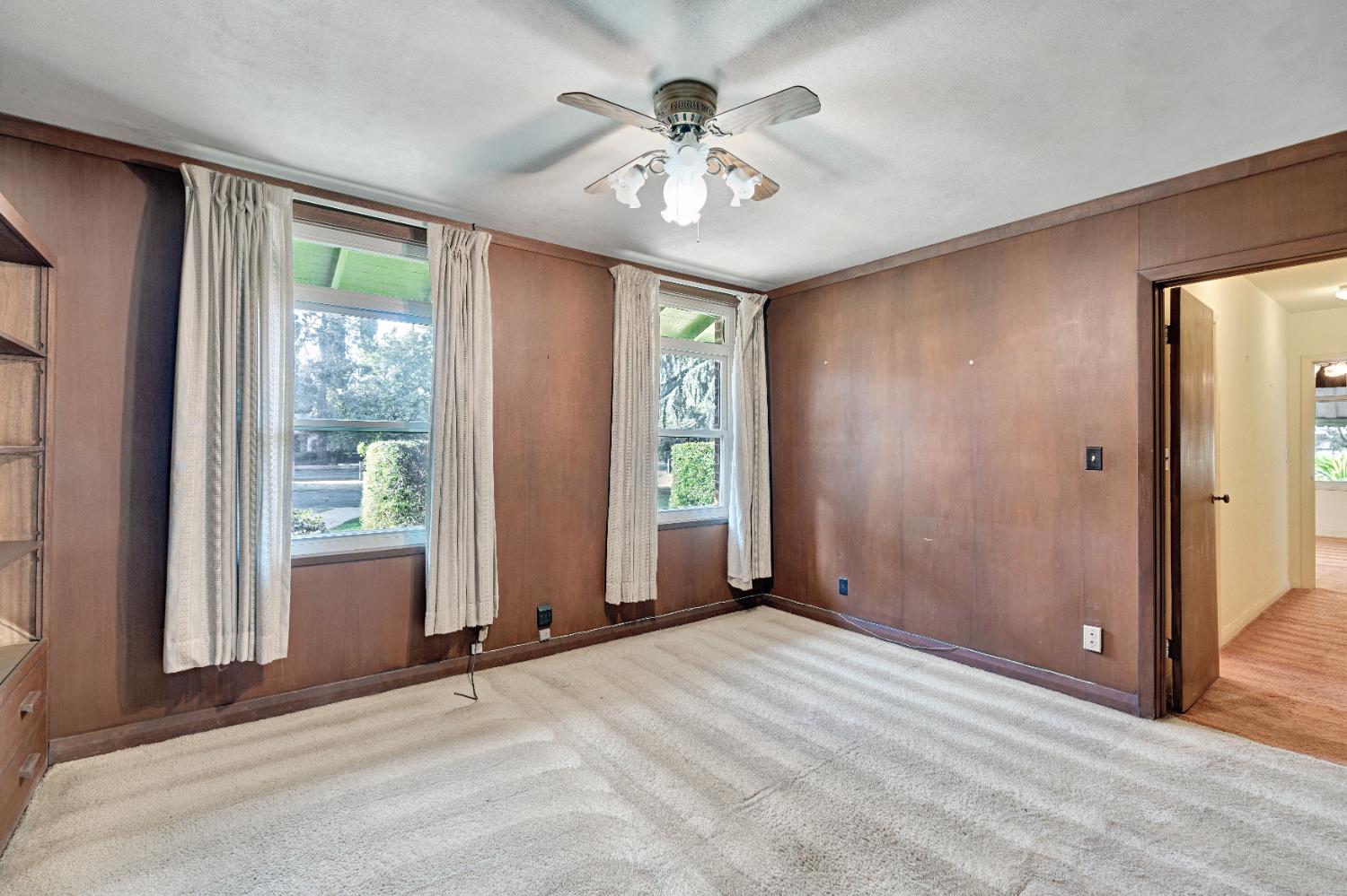 5309 E White Ave, Fresno, CA 93727