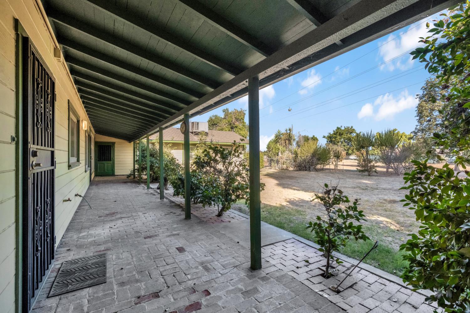 5309 E White Ave, Fresno, CA 93727