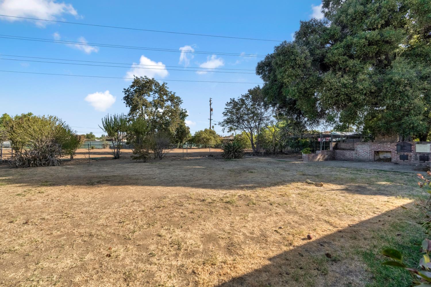 5309 E White Ave, Fresno, CA 93727