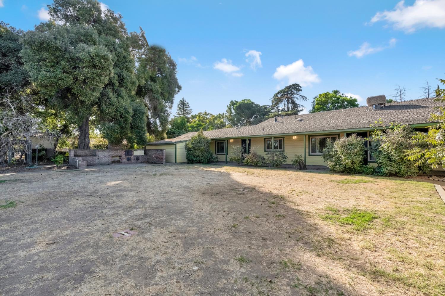 5309 E White Ave, Fresno, CA 93727