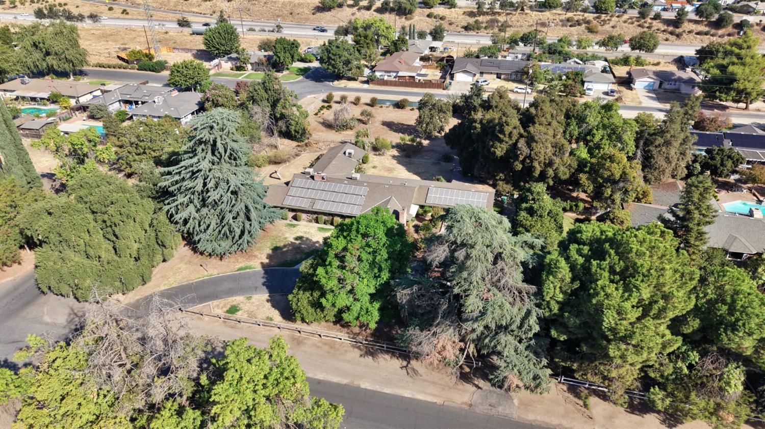 5309 E White Ave, Fresno, CA 93727