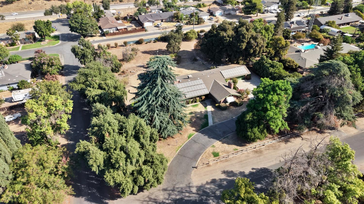 5309 E White Ave, Fresno, CA 93727