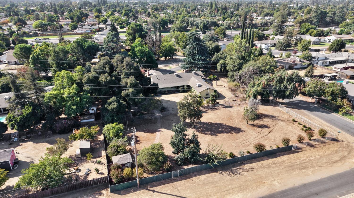 5309 E White Ave, Fresno, CA 93727