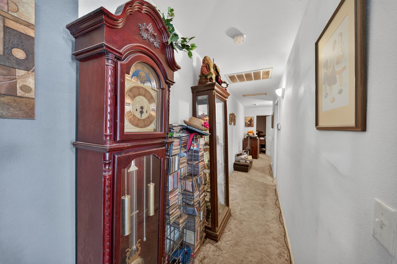 37096 Sand Creek Rd, Yokuts Valley, CA 93675