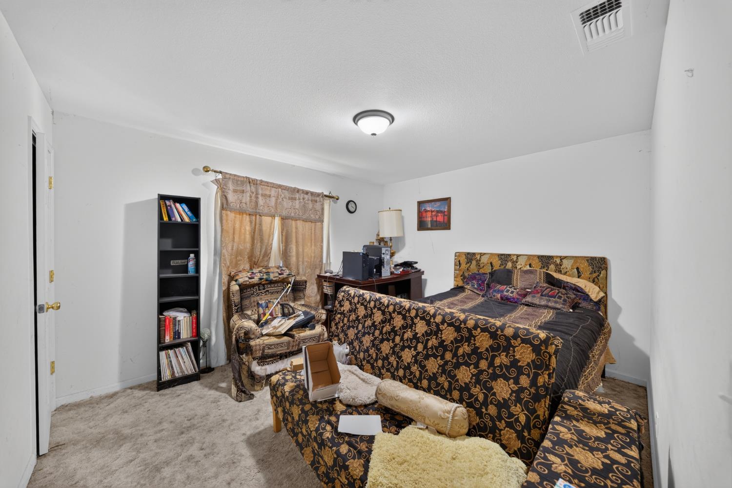 37096 Sand Creek Rd, Yokuts Valley, CA 93675