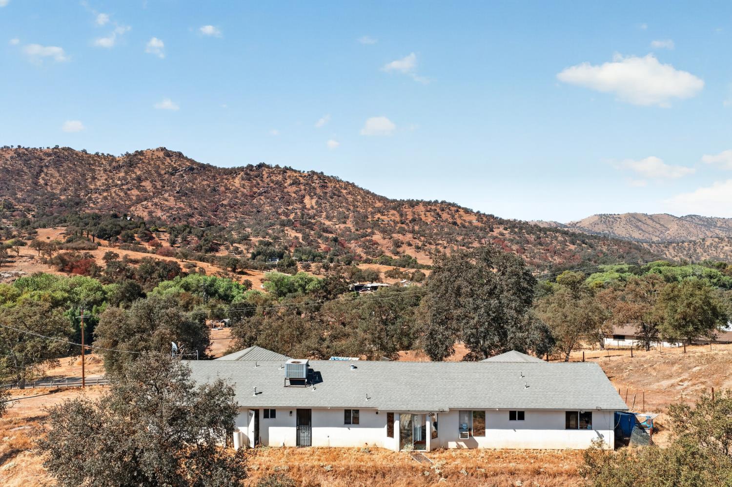37096 Sand Creek Rd, Yokuts Valley, CA 93675