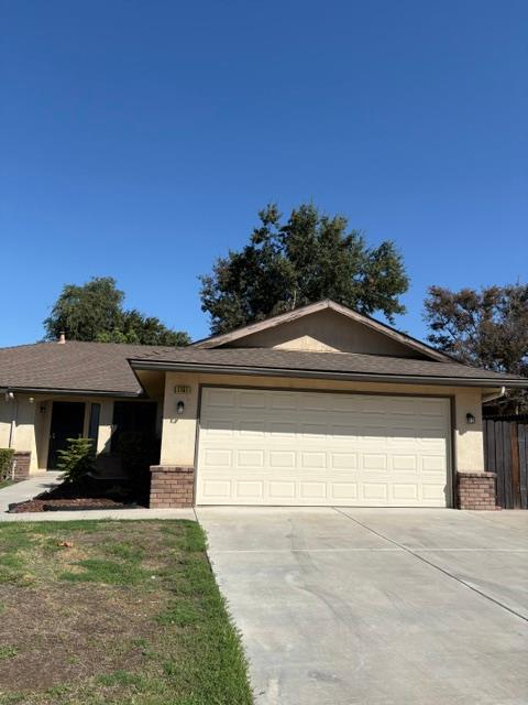 1151 Pontiac Ave, Clovis, CA 93612