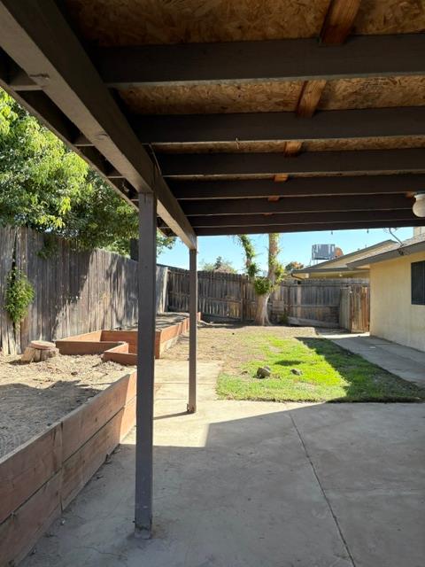 1151 Pontiac Ave, Clovis, CA 93612