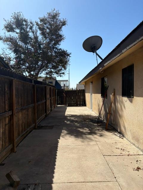 1151 Pontiac Ave, Clovis, CA 93612