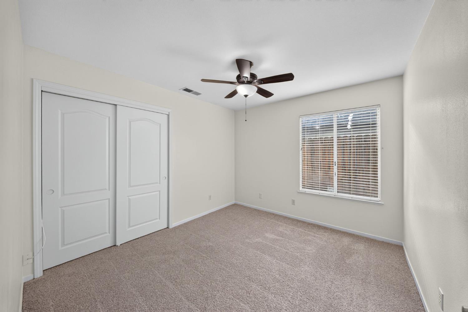 1554 E Utah Ave, Fresno, CA 93720