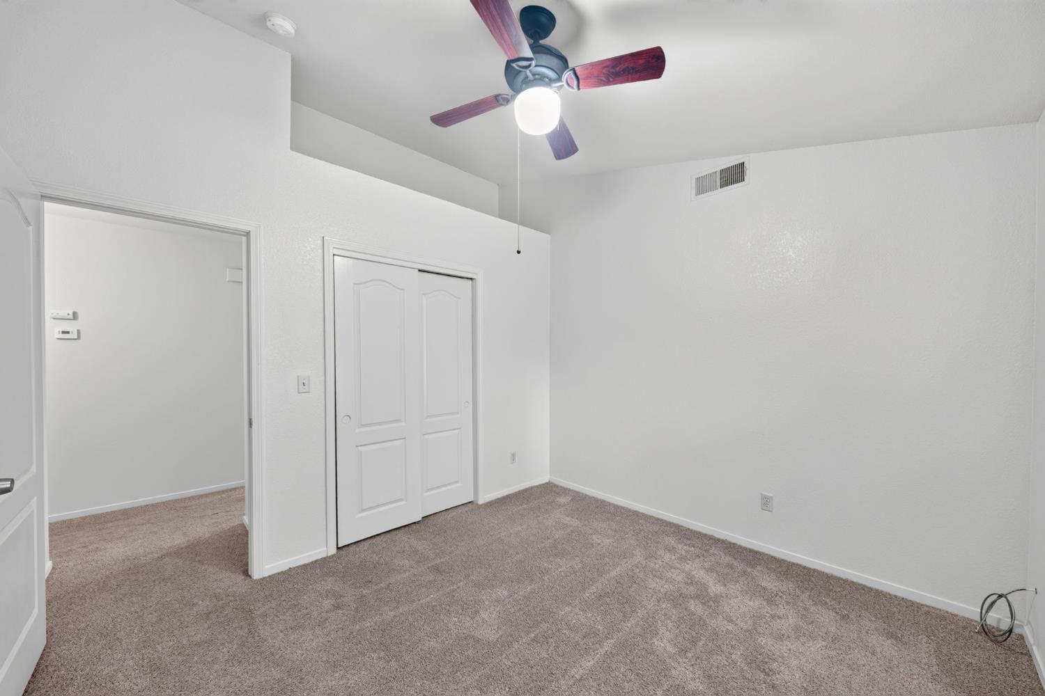 1554 E Utah Ave, Fresno, CA 93720