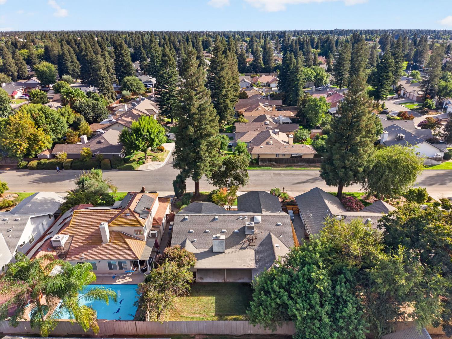 1554 E Utah Ave, Fresno, CA 93720