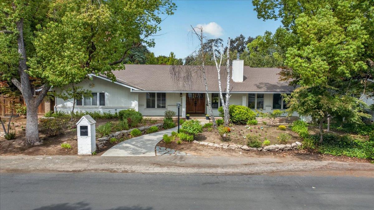 505 E Swift Ave, Fresno, CA 93704