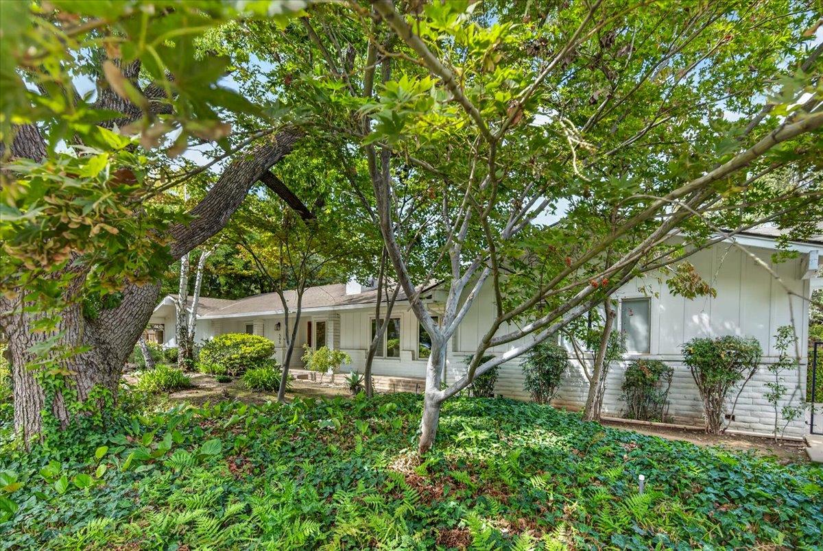 505 E Swift Ave, Fresno, CA 93704