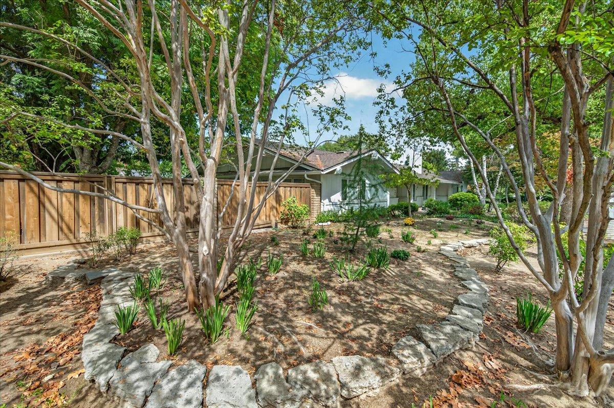 505 E Swift Ave, Fresno, CA 93704