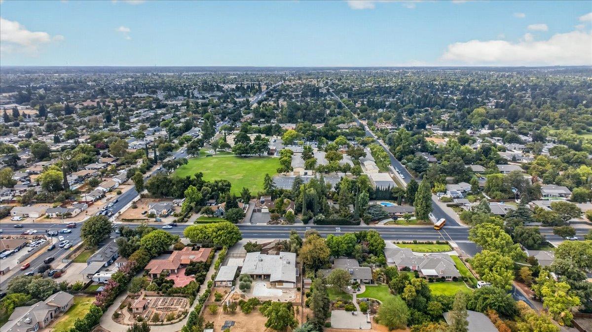 505 E Swift Ave, Fresno, CA 93704