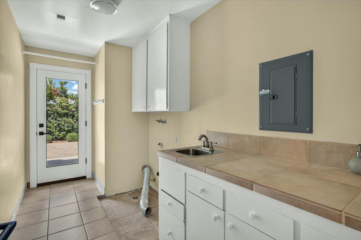 505 E Swift Ave, Fresno, CA 93704