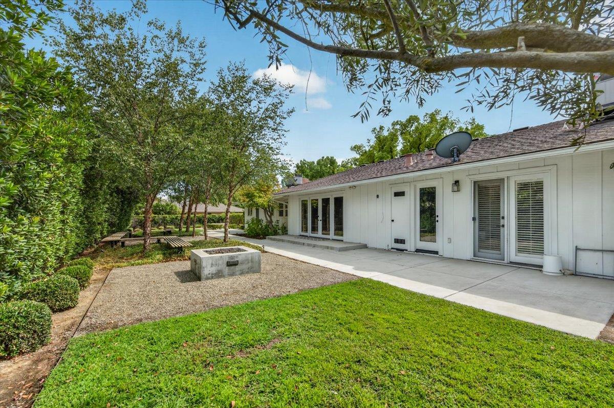 505 E Swift Ave, Fresno, CA 93704
