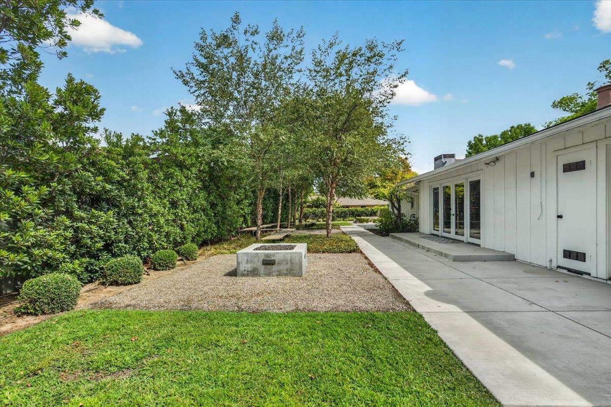 505 E Swift Ave, Fresno, CA 93704