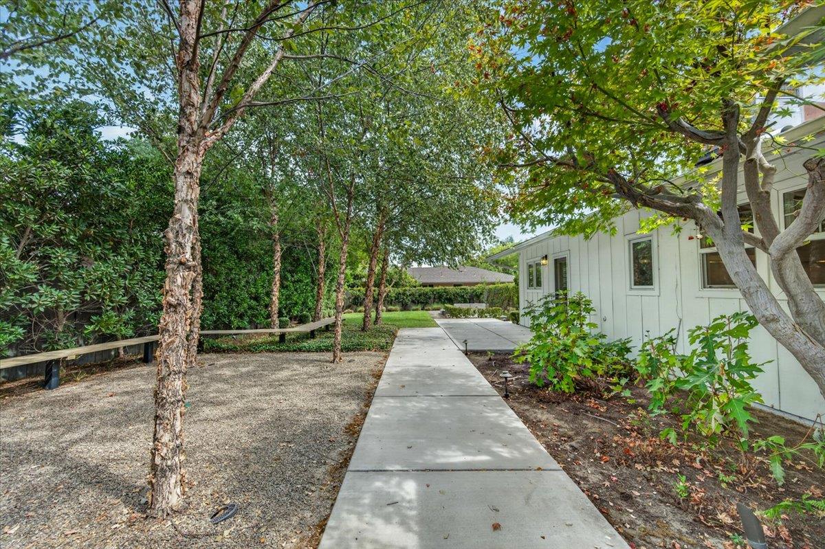 505 E Swift Ave, Fresno, CA 93704