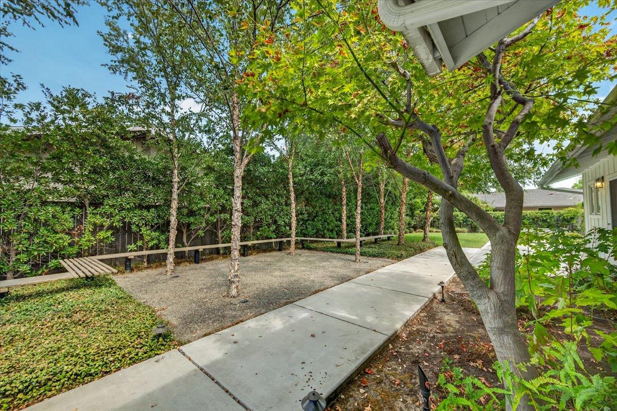 505 E Swift Ave, Fresno, CA 93704