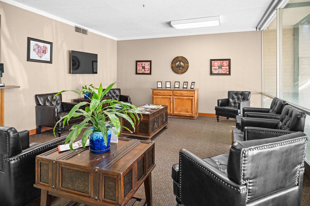 1326 Van Ness Ave, Fresno, CA 93721